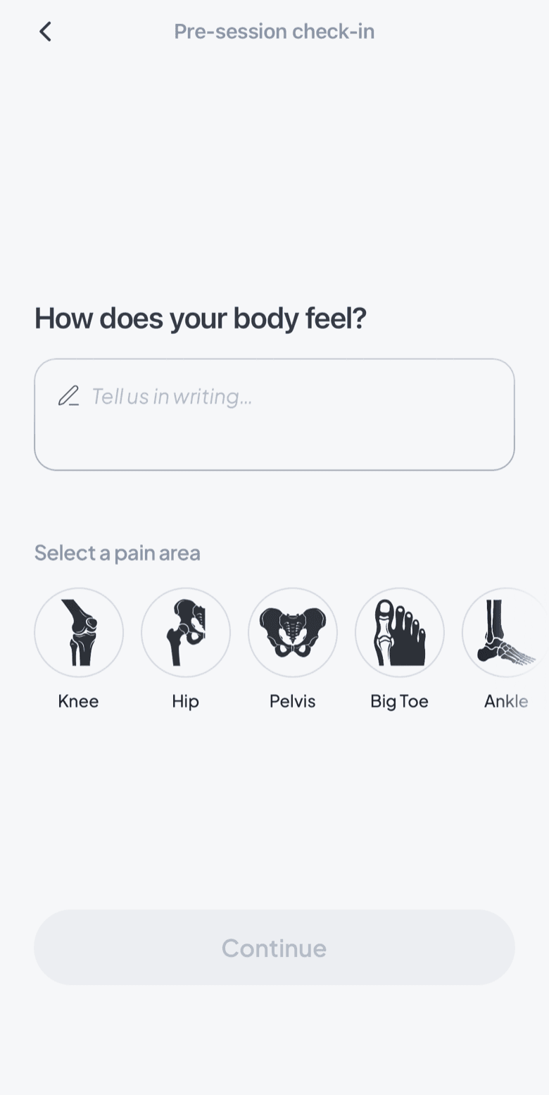 Pre-session check-in screen in Fasya: the question "How does your body feel?", a free-text field and pain-region options such as knee, hip and pelvis